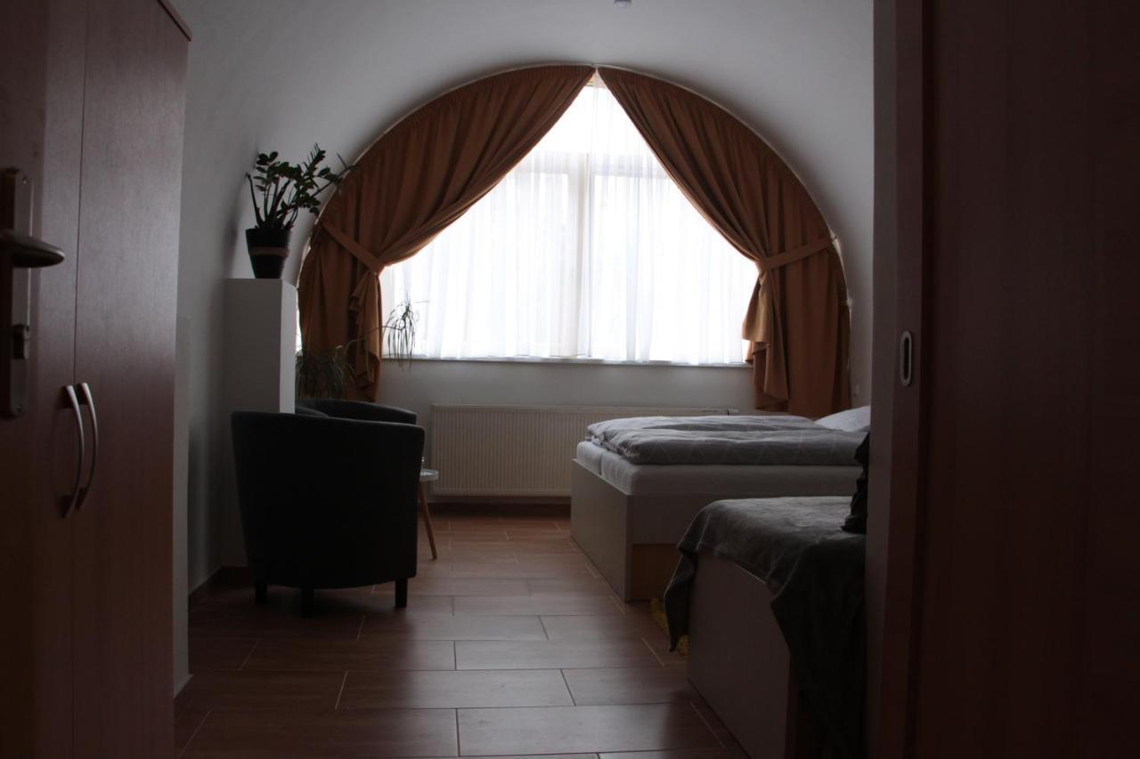 Penzion U Pidly Mariánské Lázně Extérieur photo