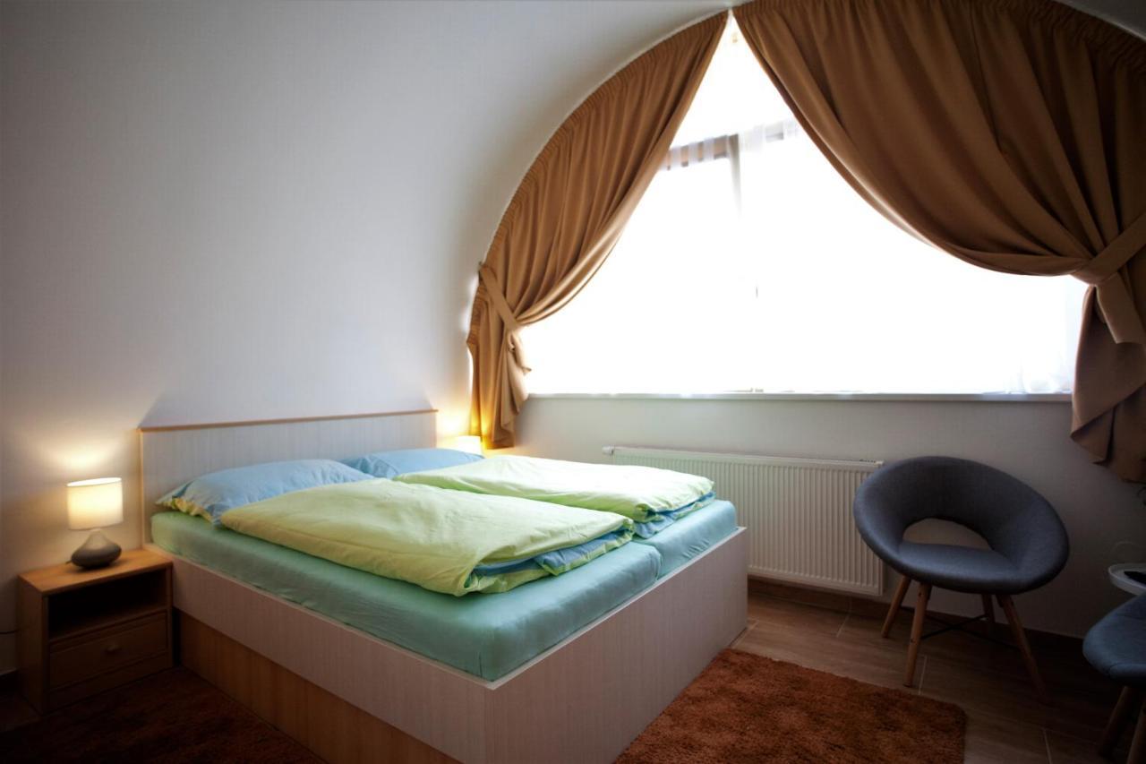 Penzion U Pidly Mariánské Lázně Extérieur photo